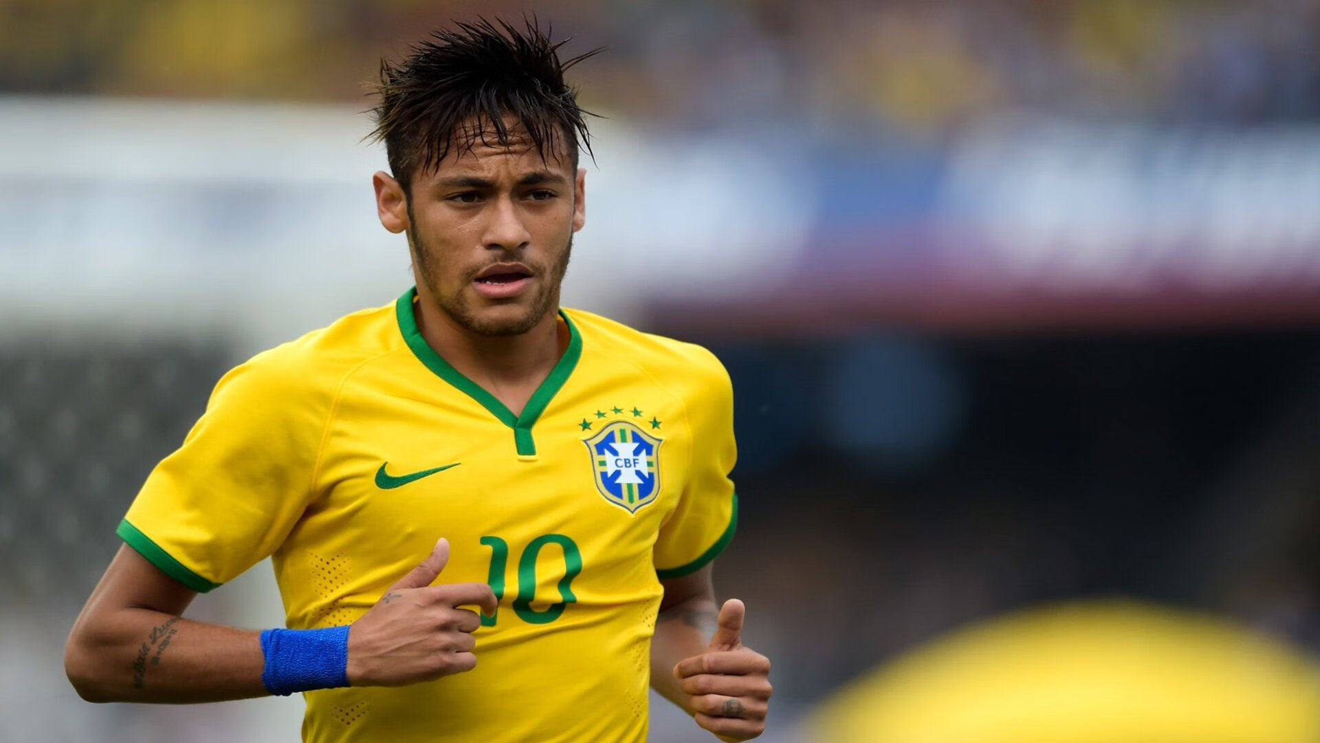 纳达尔关键破发点制胜 鏖战五盘逆转晋级法网四强